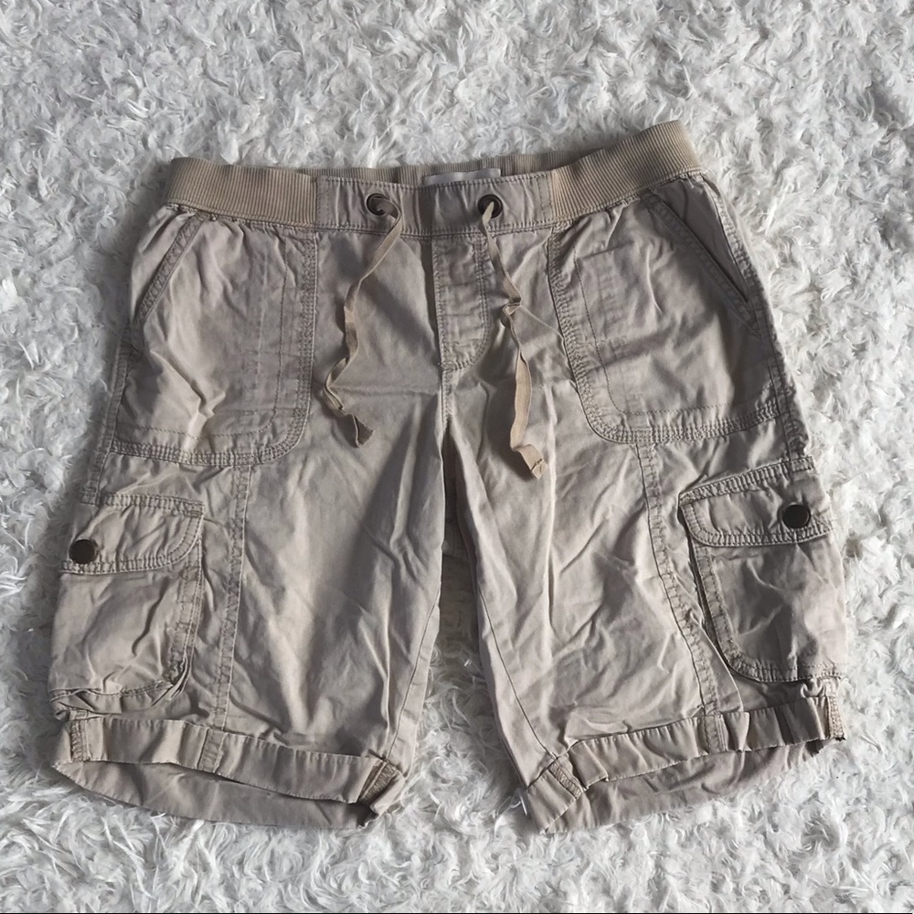 Old Navy khaki shorts, size Medium